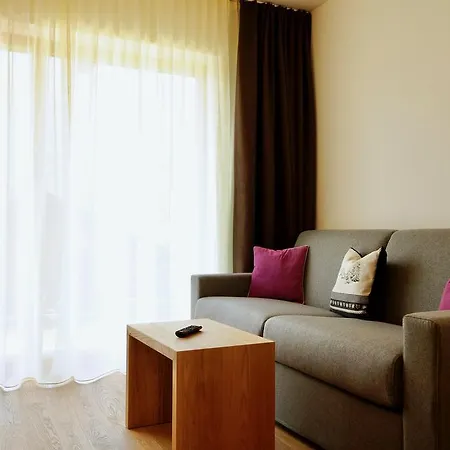Larciunei Aparthotel