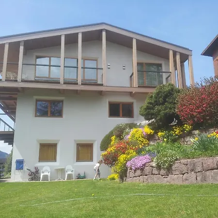 Aparthotel Larciunei